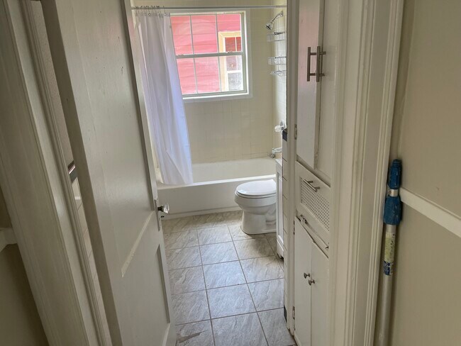 5519 Sherman St in Houston, TX - Building Photo - Building Photo