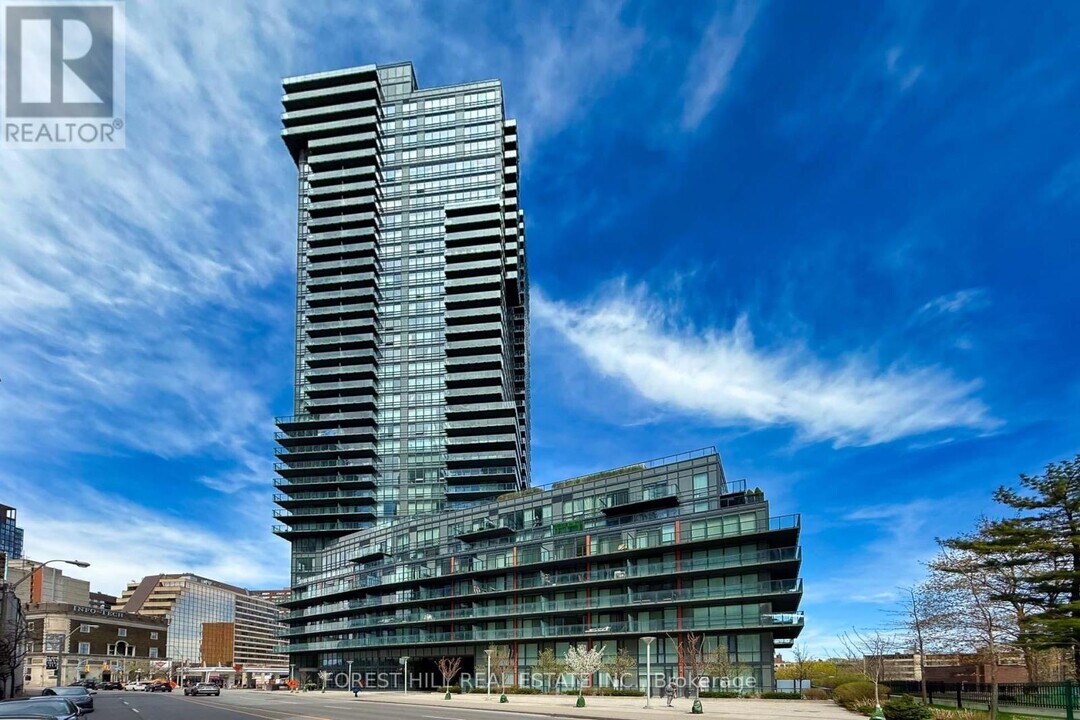 825-3825 Church St in Toronto, ON - Building Photo