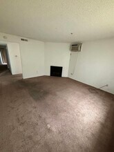 56 Lark Center Dr in Santa Rosa, CA - Building Photo - Building Photo