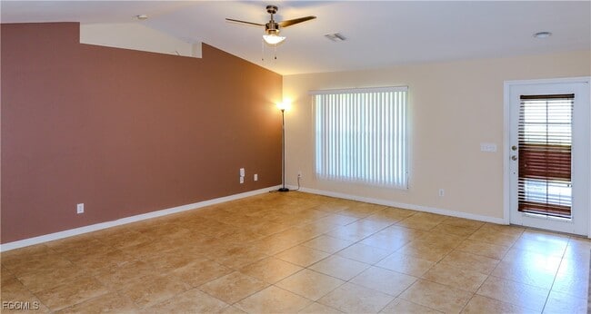 317 NE 10th Terrace in Cape Coral, FL - Building Photo - Building Photo