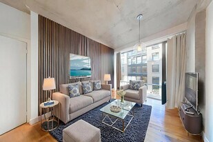 132 W 26th St in New York, NY - Building Photo