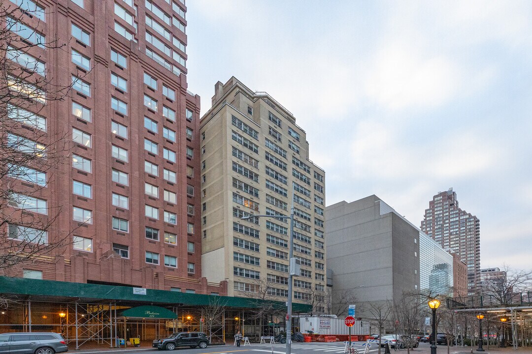 520 E 72nd St in New York, NY - Foto de edificio