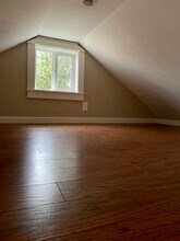 250 12th Ave-Unit -Unit 3 in Seaside, OR - Foto de edificio - Building Photo