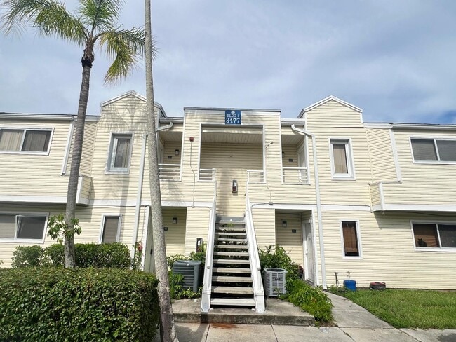 3477 NW 44th St in Lauderdale Lakes, FL - Building Photo - Building Photo