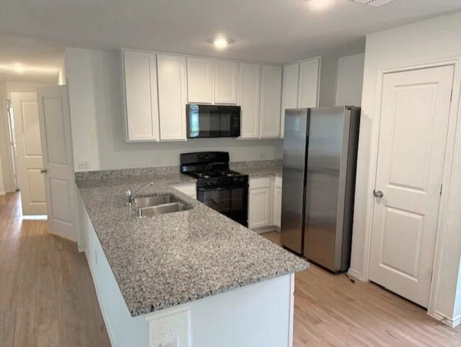 1033 Mountain Laurel Rd in Princeton, TX - Building Photo - Building Photo