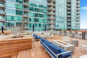 943 Peachtree St NE, Unit 1604 in Atlanta, GA - Building Photo - Building Photo