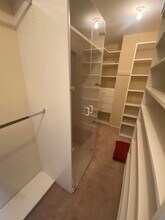 695 County Square Dr in Ventura, CA - Building Photo - Building Photo