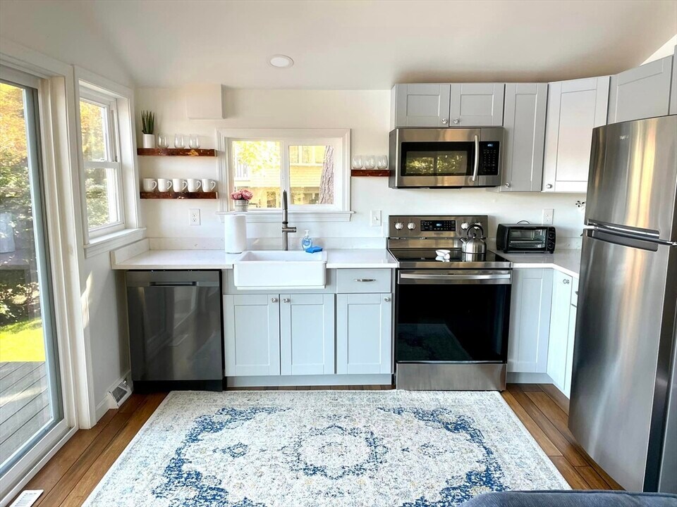 20 S Wind Dr in Plymouth, MA - Building Photo