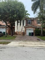 15299 SW 119th St in Miami, FL - Building Photo