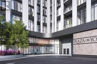 5858 Yonge St in Toronto, ON - Building Photo - Building Photo