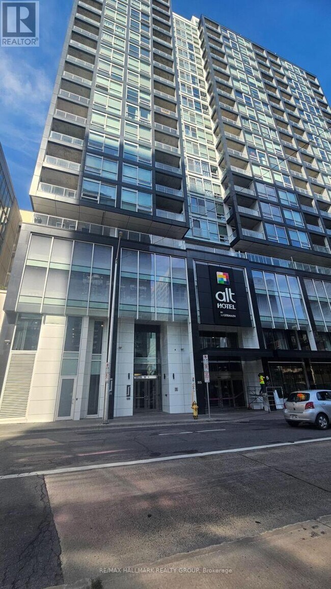 199 Slater St. in Ottawa, ON - Building Photo - Building Photo