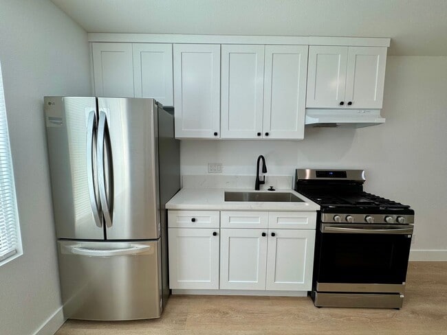 3832 Howard Ave in Los Alamitos, CA - Building Photo - Building Photo