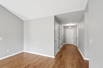 5055 Blue Goose Ct in Flowery Branch, GA - Building Photo - Building Photo