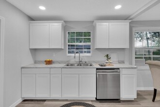 9076 1st Ave in Jacksonville, FL - Building Photo - Building Photo