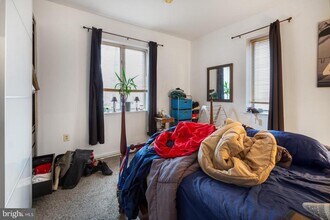 821 Catharine St in Philadelphia, PA - Building Photo - Building Photo