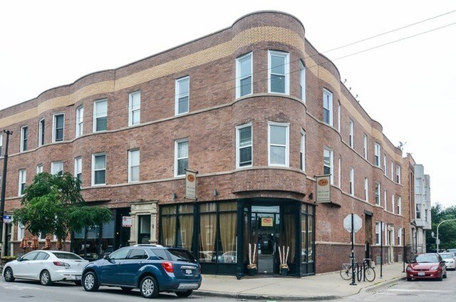 2023 N California Ave in Chicago, IL - Building Photo