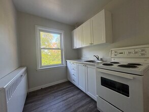 416 Nelson St in Sarnia, ON - Building Photo - Building Photo