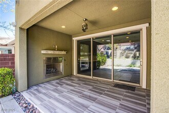 5863 Glory Heights Dr in Las Vegas, NV - Building Photo - Building Photo