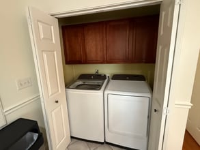 324 Long Pointe Ln in Columbia, SC - Foto de edificio - Building Photo