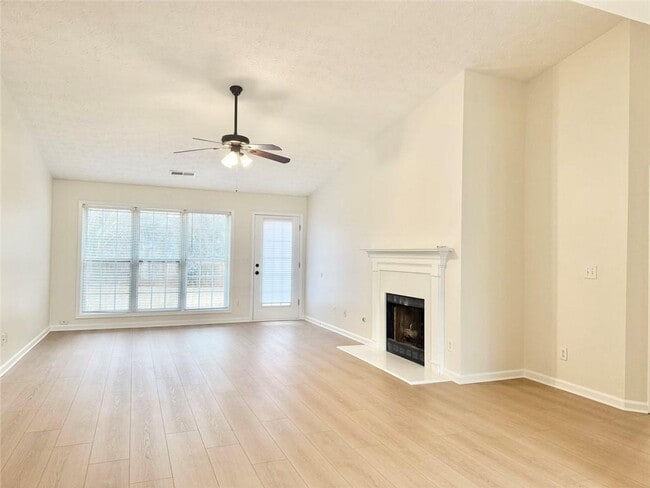 1070 Rafington Dr in Lawrenceville, GA - Building Photo - Building Photo