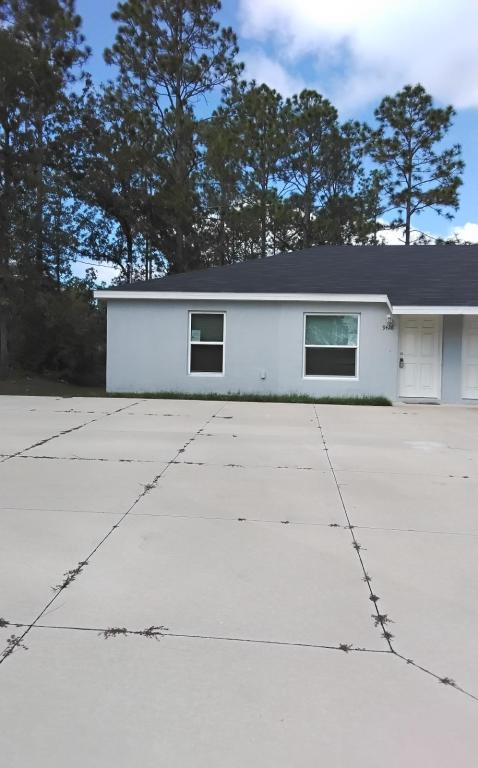 9426 N Manashee Dr