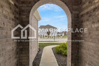 1347 Hazy Falls Blvd in Westfield, IN - Foto de edificio - Building Photo