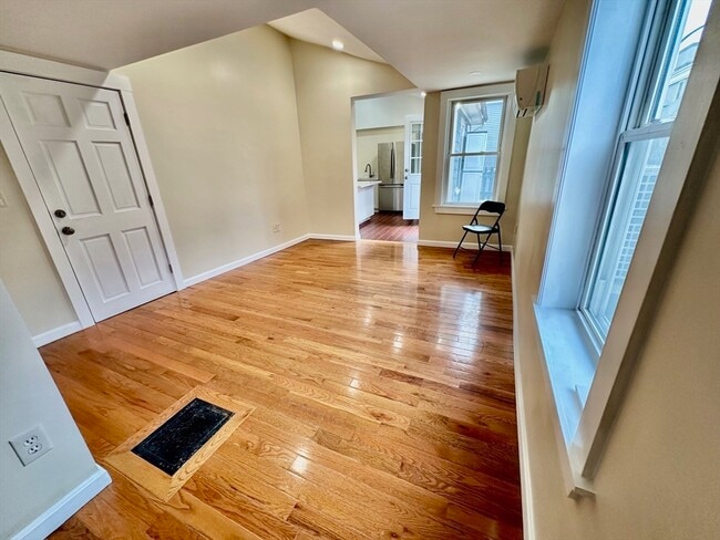 8 Allen St in Cambridge, MA - Building Photo - Building Photo