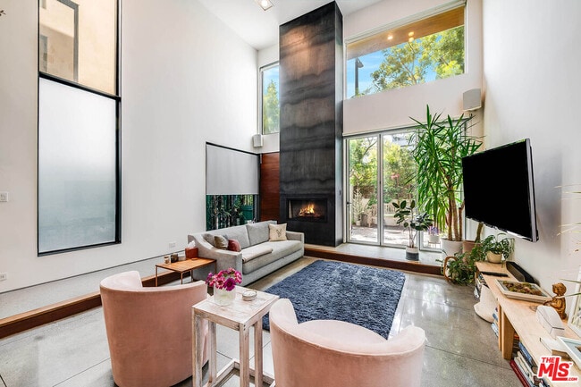 property at 417 Venice Way