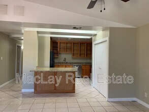 5348 W Banff Ln. in Glendale, AZ - Building Photo - Building Photo