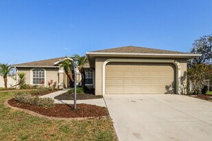 6410 64th Dr E in Palmetto, FL - Building Photo