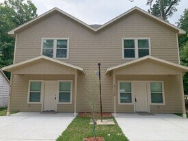 8114 Rhobell St in Houston, TX - Building Photo