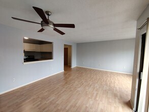 175 Mill Pond Rd-Unit -Unit 126 in Hamden, CT - Building Photo - Building Photo