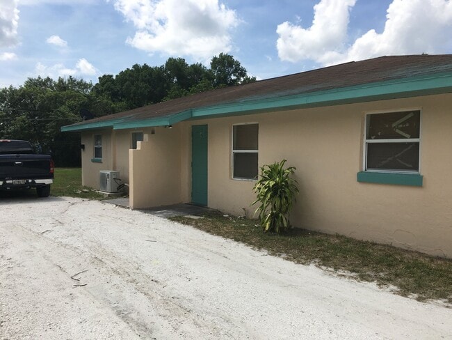 917 NW 11th St, Unit 917B