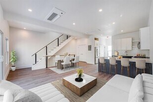 47 Graham St in Jersey City, NJ - Building Photo