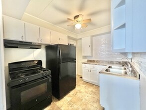 1425 Sharon St in Janesville, WI - Building Photo - Building Photo
