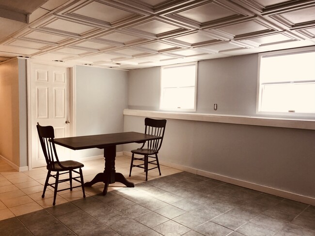 375 Boston St, Unit 1