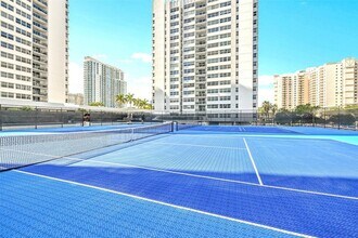 1880 S Ocean Dr, Unit TS601 in Hallandale Beach, FL - Building Photo - Building Photo