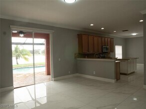 2822 Inlet Cove Ln W in Naples, FL - Building Photo - Building Photo