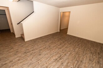 8714 Tesoro Hills in San Antonio, TX - Building Photo - Building Photo