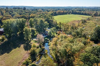 62 Brush Hill Rd in Litchfield, CT - Building Photo - Building Photo
