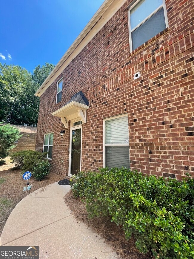 804 Pleasant Hill Rd in Lilburn, GA - Building Photo - Building Photo