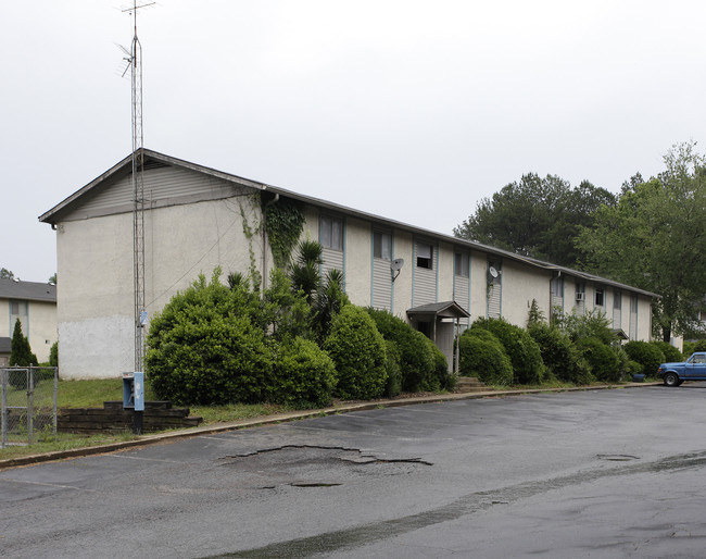 Southern Trace Apartments in Atlanta, GA - Foto de edificio - Building Photo