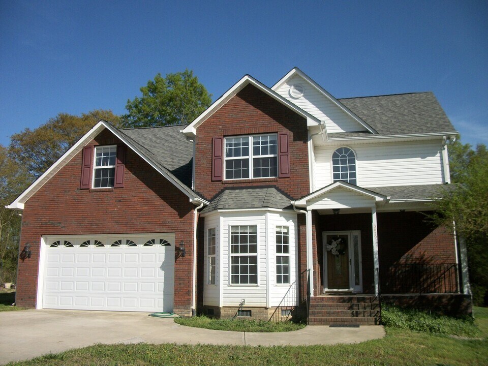 3639 Hamilton Rd in Edgemoor, SC - Building Photo