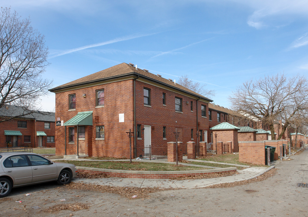 1220 Author Pl in Columbus, OH - Building Photo