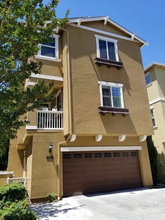 2761 Pismo Terrace in Fremont, CA - Foto de edificio