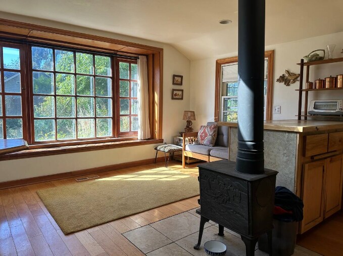 1985 Riverview St in Eugene, OR - Building Photo