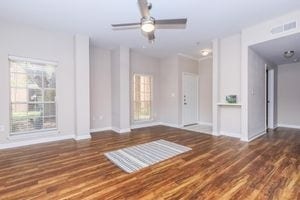 1001 Graham Dr in Tomball, TX - Building Photo - Building Photo