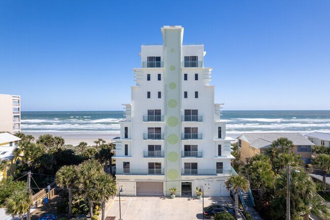 The Wave in New Smyrna Beach, FL - Building Photo - Building Photo