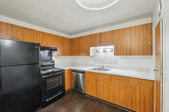 The Heights of Southfield in Southfield, MI - Building Photo - Building Photo