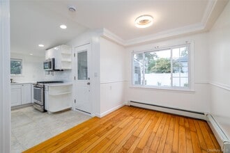 2444 Bayview Ave in Wantagh, NY - Building Photo - Building Photo
